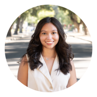 Image of Julie Duarte facing forward
