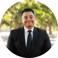 Alex Granados Headshot